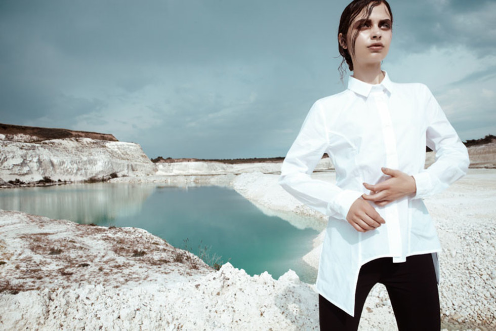 Becca B by Jaclyn Adams in ‘Vanishing Skies’ for Fashion Gone Rogue Becca B by Jaclyn Adams in ‘Vanishing Skies’ for Fashion Gone Rogue