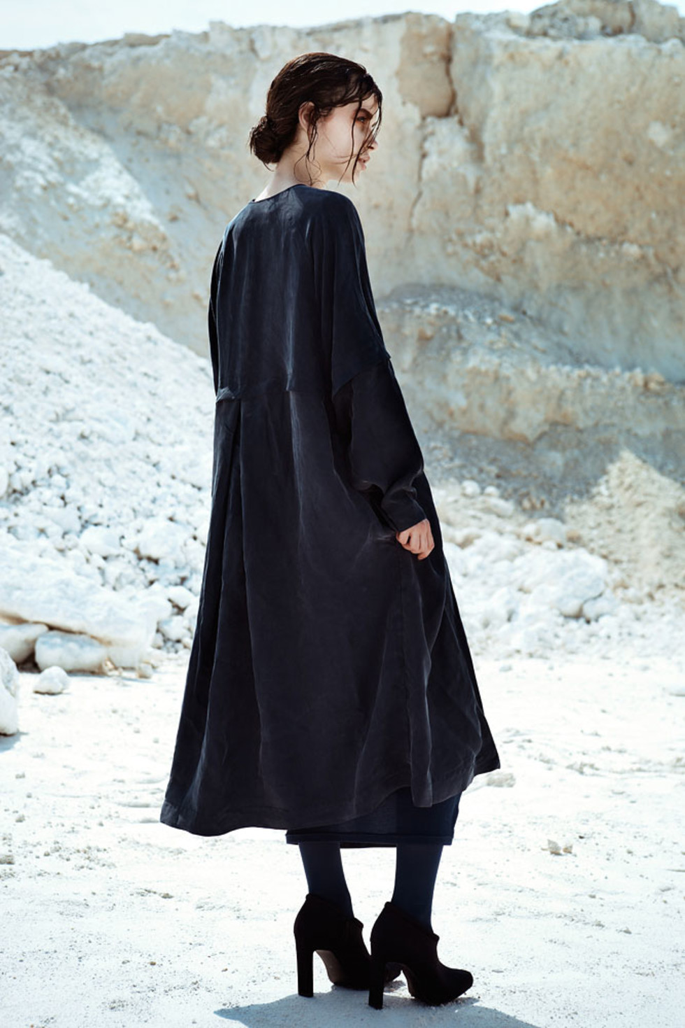 Becca B by Jaclyn Adams in ‘Vanishing Skies’ for Fashion Gone Rogue Becca B by Jaclyn Adams in ‘Vanishing Skies’ for Fashion Gone Rogue