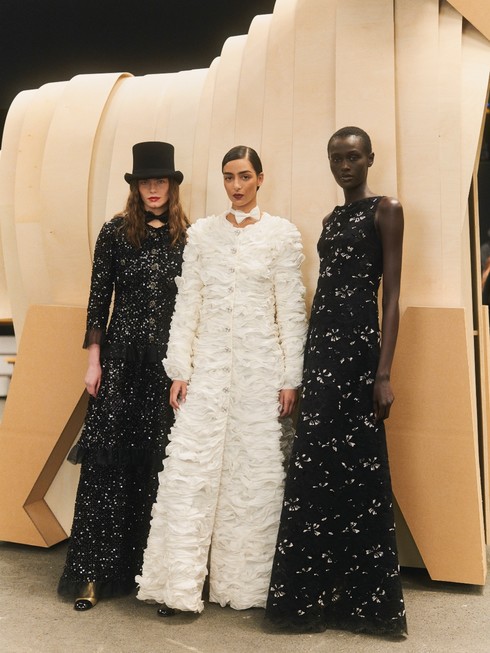Collection SpringSummer 2023 Precollection  Looks  Fashion  CHANEL