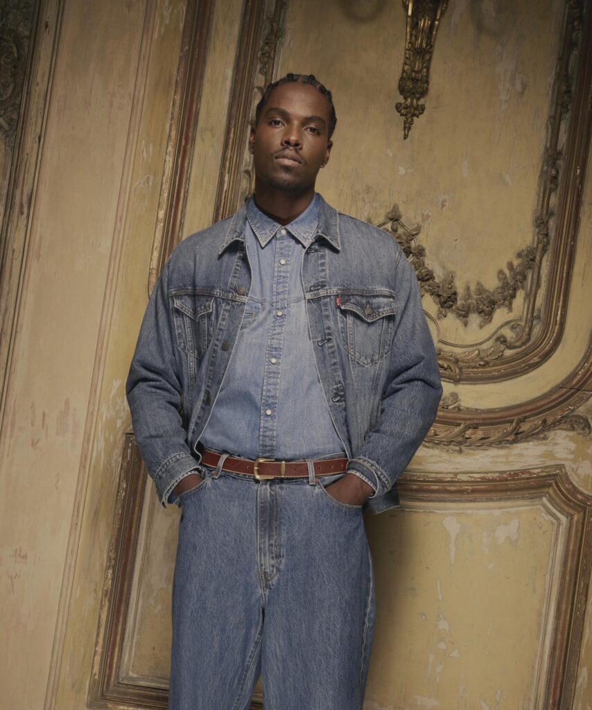 Levi’s Declares It Baggy Season: Effortless Style for the Holidays