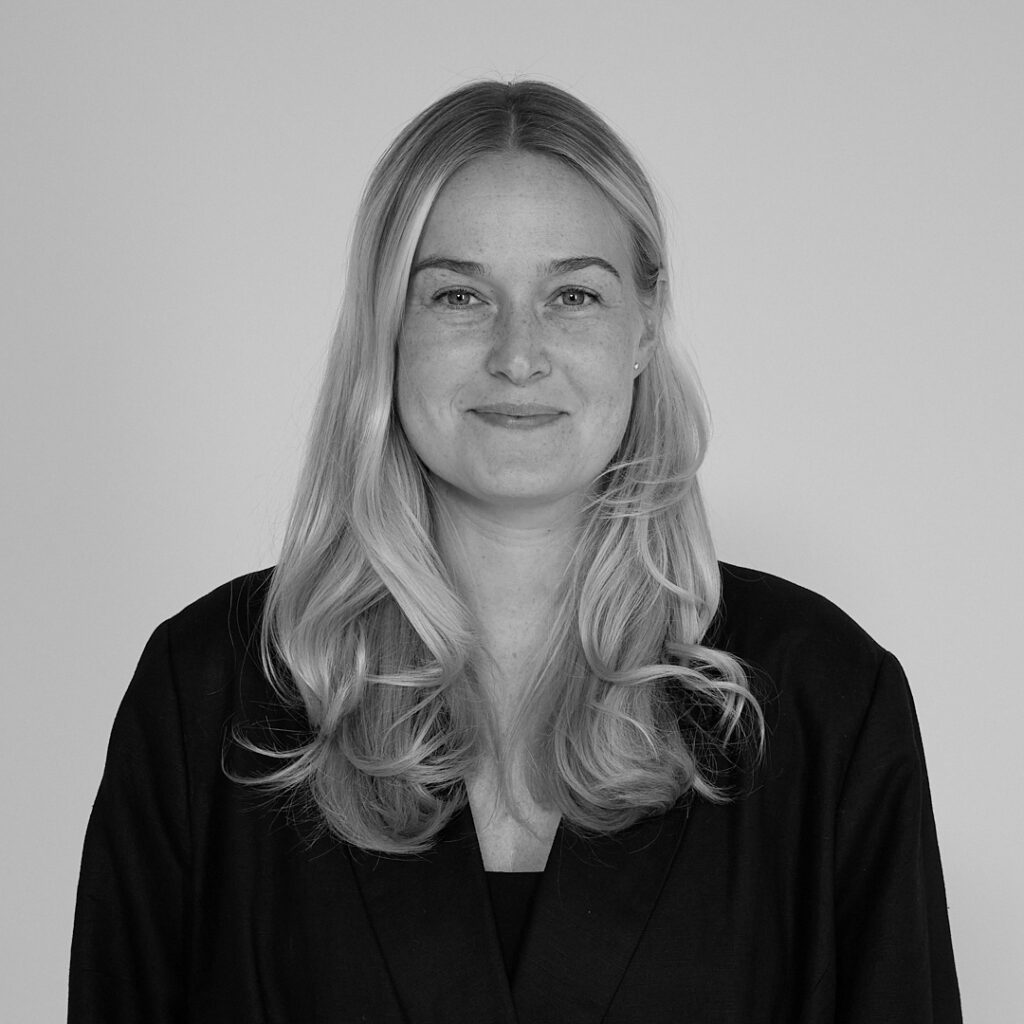 Odalisque Magazine Interviews Madeleine von Schedvin