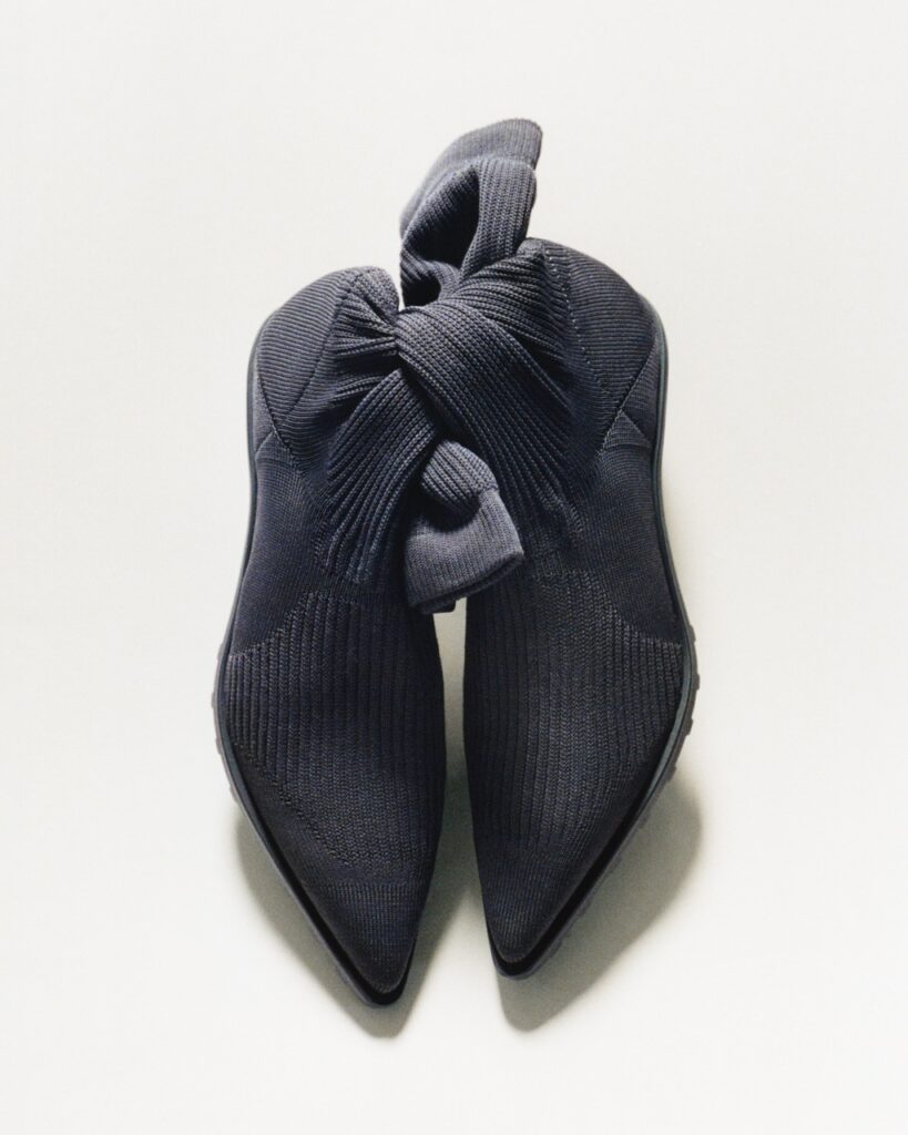 CAMPER × ISSEY MIYAKE  Anna