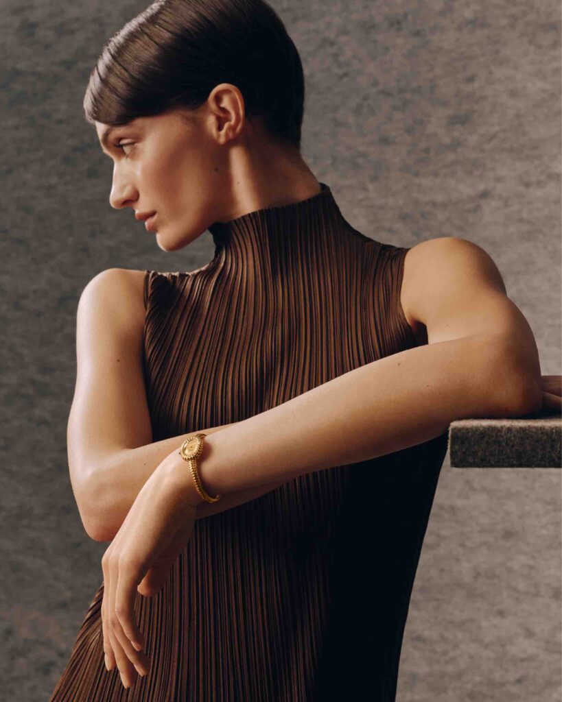 Cartier’s Baignoire watch meets the Clou de Paris