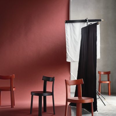 Frankfurter: A Chair That Is Both Ordinary and Remarkable