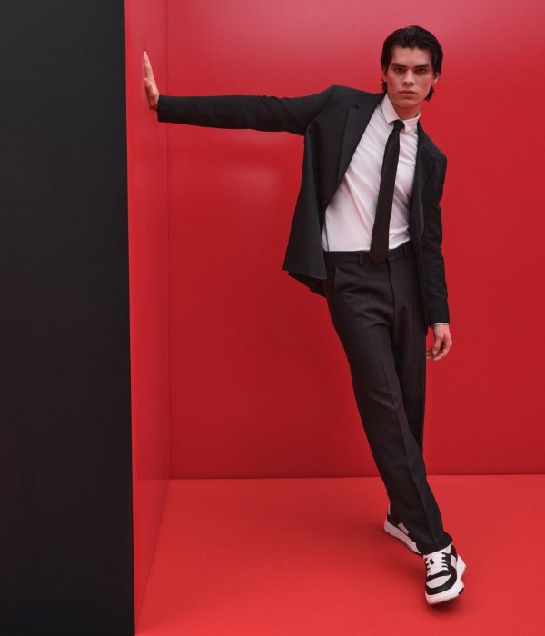 SpringSummer25_HUGO_Global_Campaign_Hero_Men_3x2__original