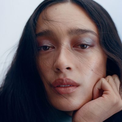 Manasi 7 Launches Eye Glow Colour in Two New Shades